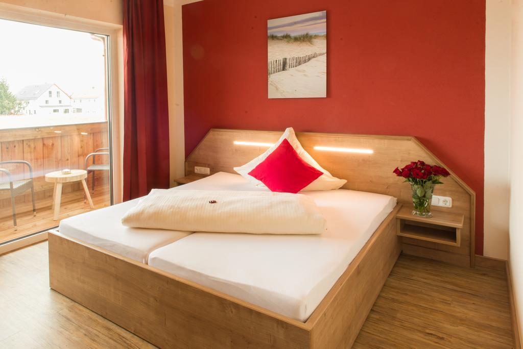 - Restaurant Eberlwirt Hotel Bruckberg